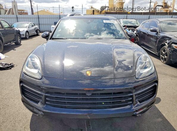 WP1AA2AY6NDA03954 2022 PORSCHE CAYENNE Черный Вид спереди