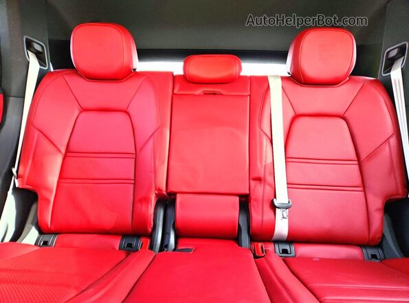 WP1AA2AY9PDA04647 2023 PORSCHE CAYENNE Black Vista de los asientos traseros