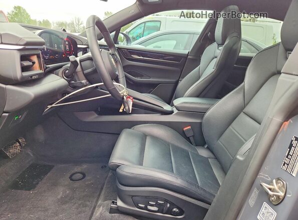 WP1AA2XAXSL002430 2025 PORSCHE MACAN Gray Vista interior delantera