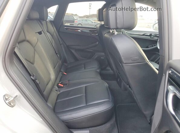WP1AB2A50MLB35258 2021 PORSCHE MACAN Серый Вид задней части салона