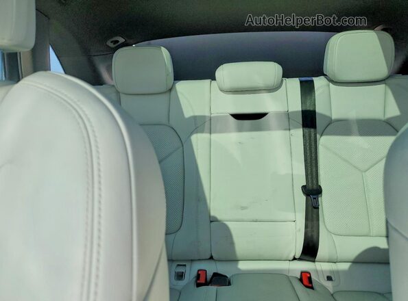 WP1AB2A53KLB30858 2019 PORSCHE MACAN Желто-коричневый Вид задних сидений