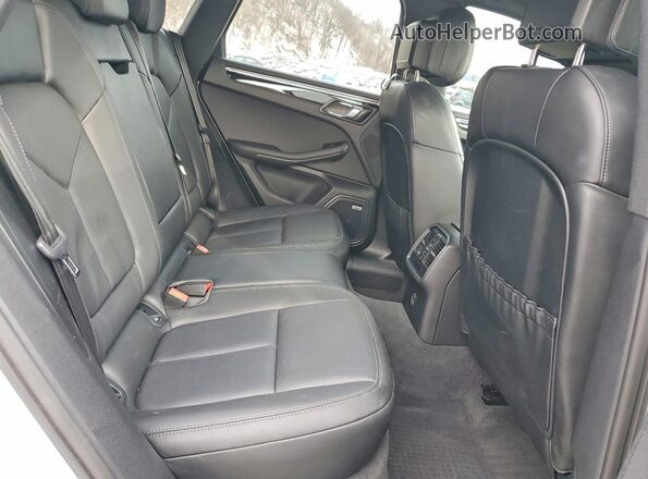 WP1AB2A53MLB32340 2021 PORSCHE MACAN Белый Вид задней части салона
