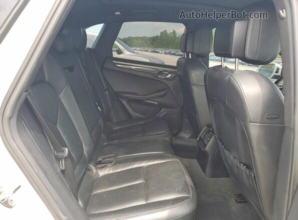 WP1AB2A56GLB48617 2016 PORSCHE MACAN White უკანა სალონის ხედი