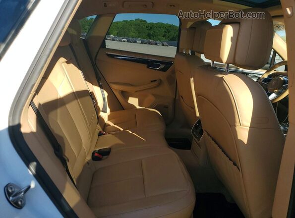 WP1AB2A57GLB41059 2016 PORSCHE MACAN Белый Вид задней части салона