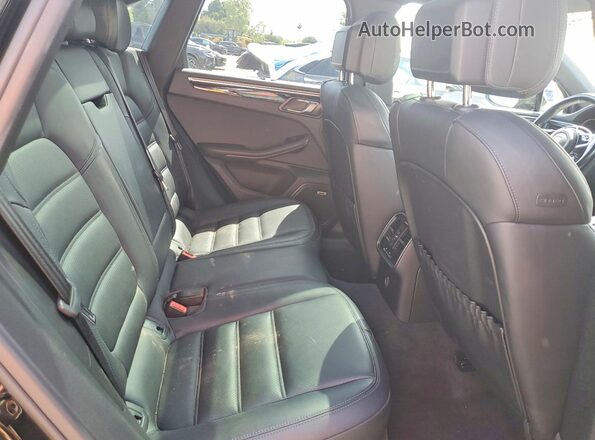 WP1AB2A59KLB33229 2019 PORSCHE MACAN Черный Вид задней части салона