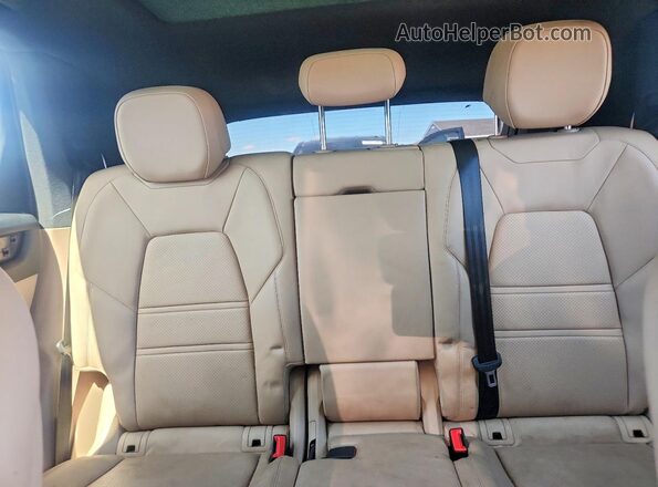 WP1AB2AY7PDA15403 2023 PORSCHE CAYENNE Черный Вид задних сидений