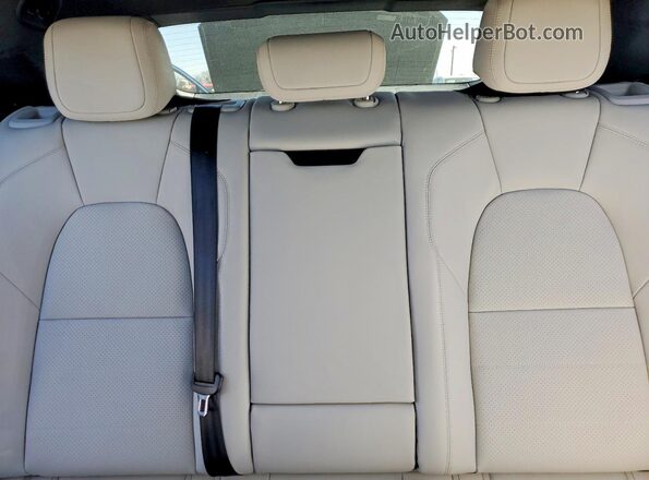 WP1AB2XA8SL152940 2025 PORSCHE MACAN Фиолетовый Вид задних сидений
