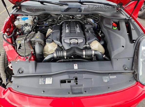 WP1AC2A22GLA88340 2016 PORSCHE CAYENNE Красный Вид задней части салона