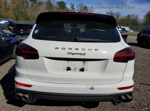 WP1AE2A28GLA17539 2016 PORSCHE CAYENNE Белый Вид сзади