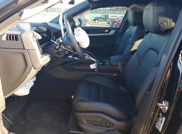 WP1BA2AYXSDA33247 2025 PORSCHE CAYENNE Черный Вид салона спереди