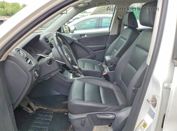 WVGAV7AX0GW540736 2016 VOLKSWAGEN TIGUAN Белый Вид салона спереди