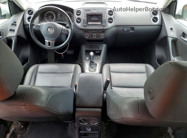 WVGAV7AX0GW540736 2016 VOLKSWAGEN TIGUAN Белый Вид панели приборов