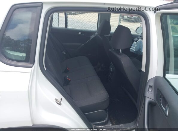 WVGAV7AX1HK044997 2017 VOLKSWAGEN TIGUAN Белый Вид наклейки с VIN-кодом