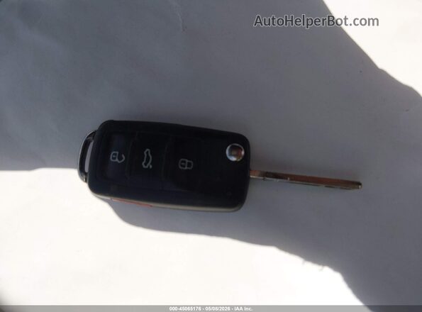 WVGAV7AX3GW558308 2016 VOLKSWAGEN TIGUAN Серый Вид панели приборов