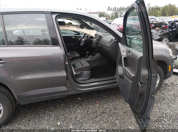 WVGAV7AX3GW565954 2016 VOLKSWAGEN TIGUAN Gray Вид салону спереду