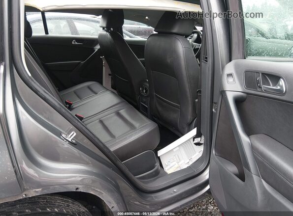 WVGAV7AX3GW565954 2016 VOLKSWAGEN TIGUAN Gray 