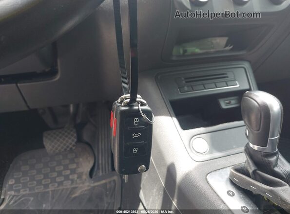 WVGAV7AX4GW519940 2016 VOLKSWAGEN TIGUAN Серебряный Вид панели приборов