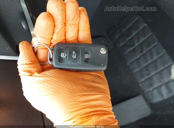 WVGAV7AX9GW551279 2016 VOLKSWAGEN TIGUAN Черный Вид панели приборов
