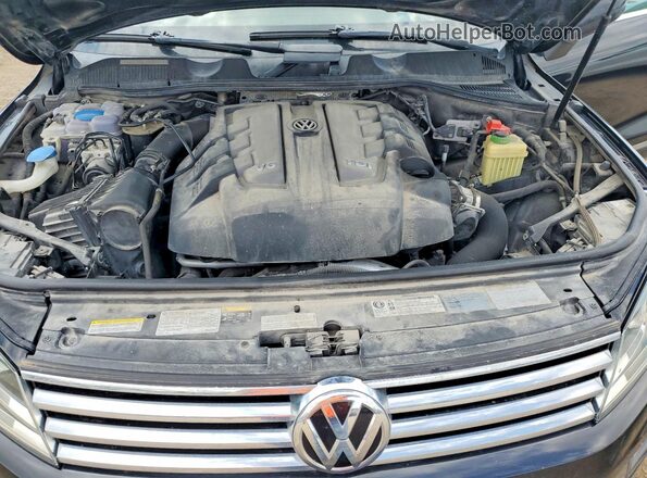 WVGEP9BP6GD006870 2016 VOLKSWAGEN TOUAREG Черный Вид салона спереди
