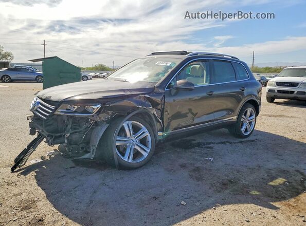 WVGEP9BP9GD003090 2016 VOLKSWAGEN TOUAREG Черный Передняя левая четверть