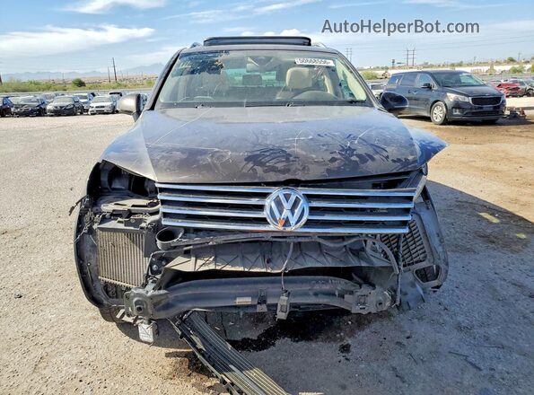 WVGEP9BP9GD003090 2016 VOLKSWAGEN TOUAREG Черный Вид спереди