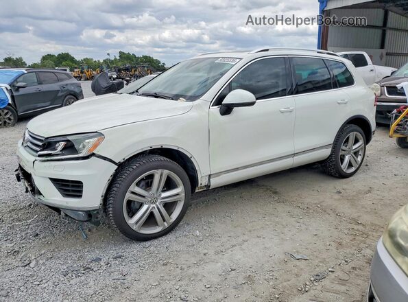 WVGGF7BPXHD006758 2017 VOLKSWAGEN TOUAREG White Przód lewy