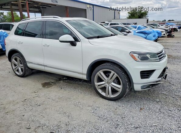 WVGGF7BPXHD006758 2017 VOLKSWAGEN TOUAREG White Przód prawy