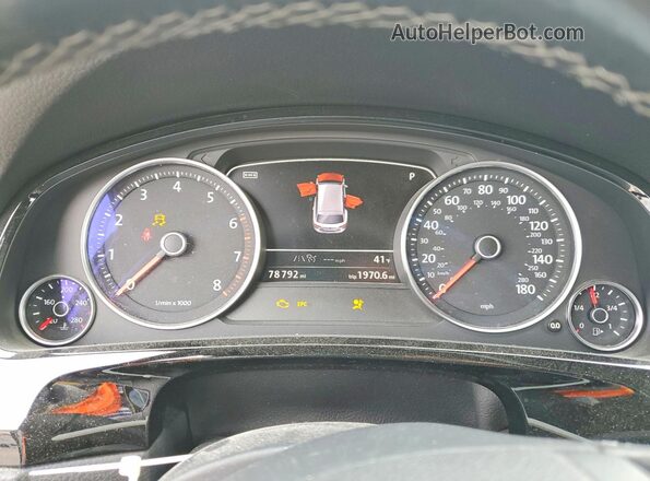 WVGRF7BP1HD000646 2017 VOLKSWAGEN TOUAREG Серебряный Вид щитка приборов