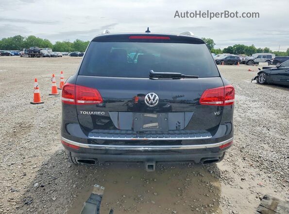 WVGRF7BP3HD004584 2017 VOLKSWAGEN TOUAREG Черный Вид сзади