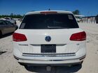 2017 Volkswagen Touareg Wolfsburg Белый vin: WVGRF7BP5HD006885