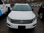 2017 Volkswagen Tiguan Wolfsburg Edi White vin: WVGSV7AX6HK013538