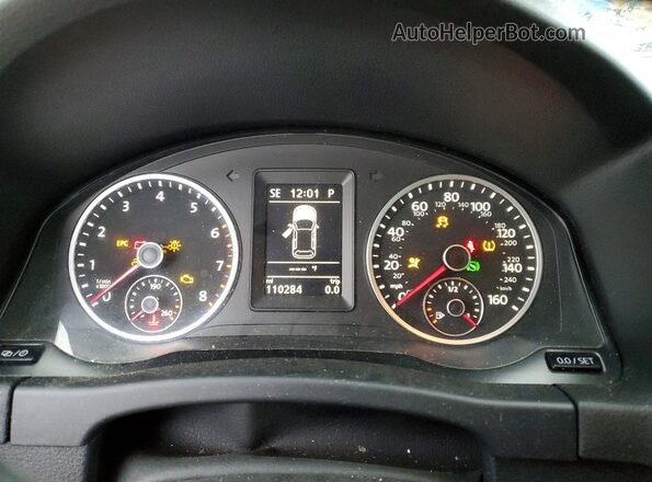 WVGSV7AX8HK011127 2017 VOLKSWAGEN TIGUAN Серебряный Вид щитка приборов