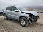 2017 Volkswagen Tiguan Wolfsburg Серебряный vin: WVGSV7AX8HK011127