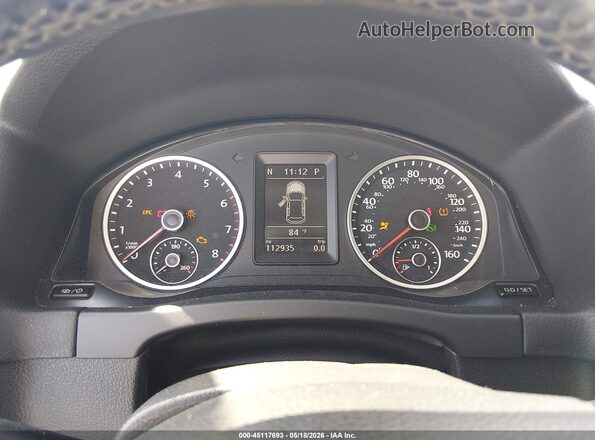 WVGUV7AX5HW504183 2017 VOLKSWAGEN TIGUAN Gray Widok tylnych siedzeń