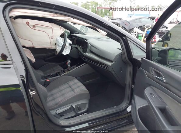 WVW6A7CD2PW116337 2023 VOLKSWAGEN GOLF Черный Вид салона спереди