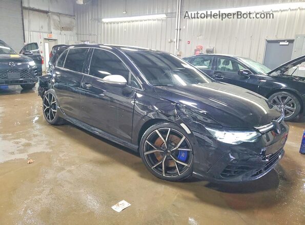 WVWEB7CD9RW140887 2024 VOLKSWAGEN GOLF Черный Передняя правая четверть