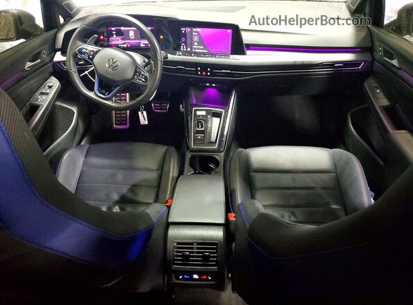 WVWEB7CD9RW140887 2024 VOLKSWAGEN GOLF Черный Вид панели приборов