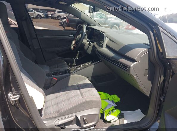 WVWRA7CD2RW127922 2024 VOLKSWAGEN GOLF Черный Вид салона спереди