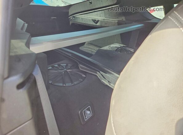 WZ1DB0C02MW042018 2021 TOYOTA GR Gray Widok tylnych siedzeń
