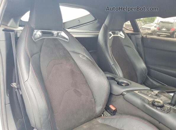 WZ1DB2C04NW053325 2022 TOYOTA GR Белый Вид задних сидений