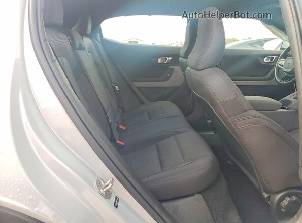 YSMED3KA8PL133216 2023 POLESTAR 2 White Vista de los asientos traseros