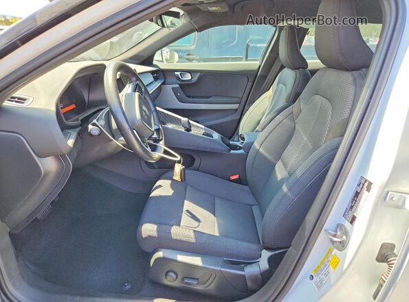 YSMEG3KA6PL157053 2023 POLESTAR 2 White Vista interior delantera
