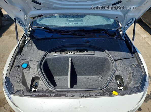 YSMEG3KA6PL157053 2023 POLESTAR 2 White Vista interior trasera
