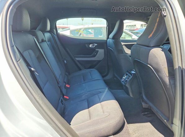 YSMEG3KAXPL154446 2023 POLESTAR 2 Gray Rear seats view