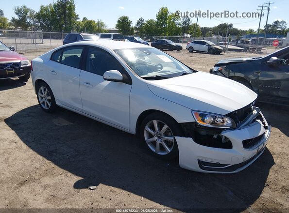YV126MFJXG2391908 2016 VOLVO S60 White Przód prawy