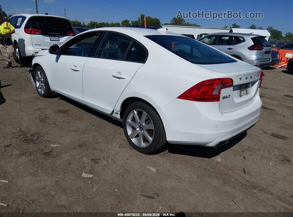 YV126MFJXG2391908 2016 VOLVO S60 White Tył lewy