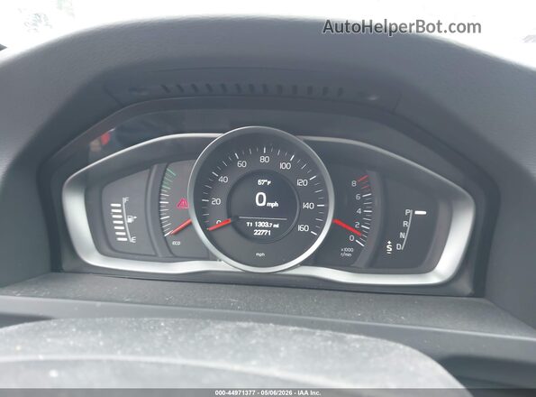 YV126MFL2H2430462 2017 VOLVO S60 Красный Вид задних сидений