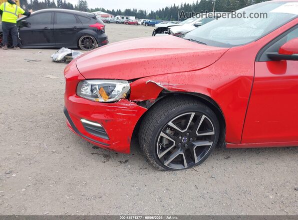 YV126MFL2H2430462 2017 VOLVO S60 Красный Вид спереди
