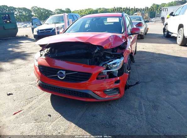 YV140MEL2J2382687 2018 VOLVO V60 Красный Вид спереди