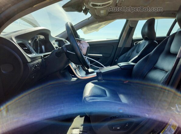 YV140MSK7H1333903 2017 VOLVO V60 Синий Вид салона спереди